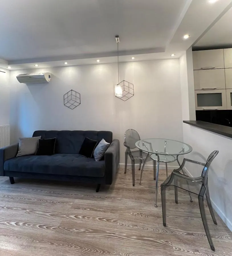 Wola Apartments 바르샤바